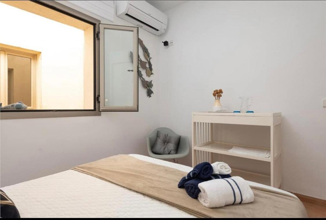 Cas Carbon3r-stunning Ground Floor In Front Of The Sea Apartment *
