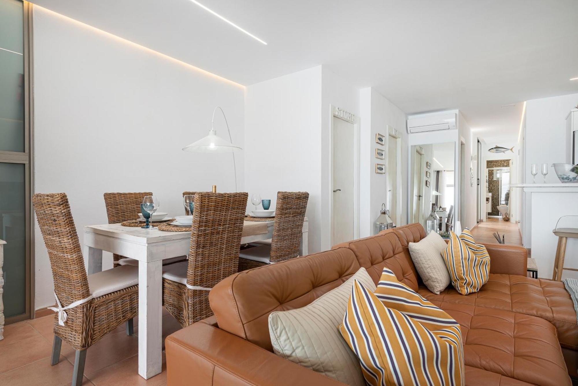 Apartment Cas Carbon3r-stunning Ground Floor In Front Of The Sea