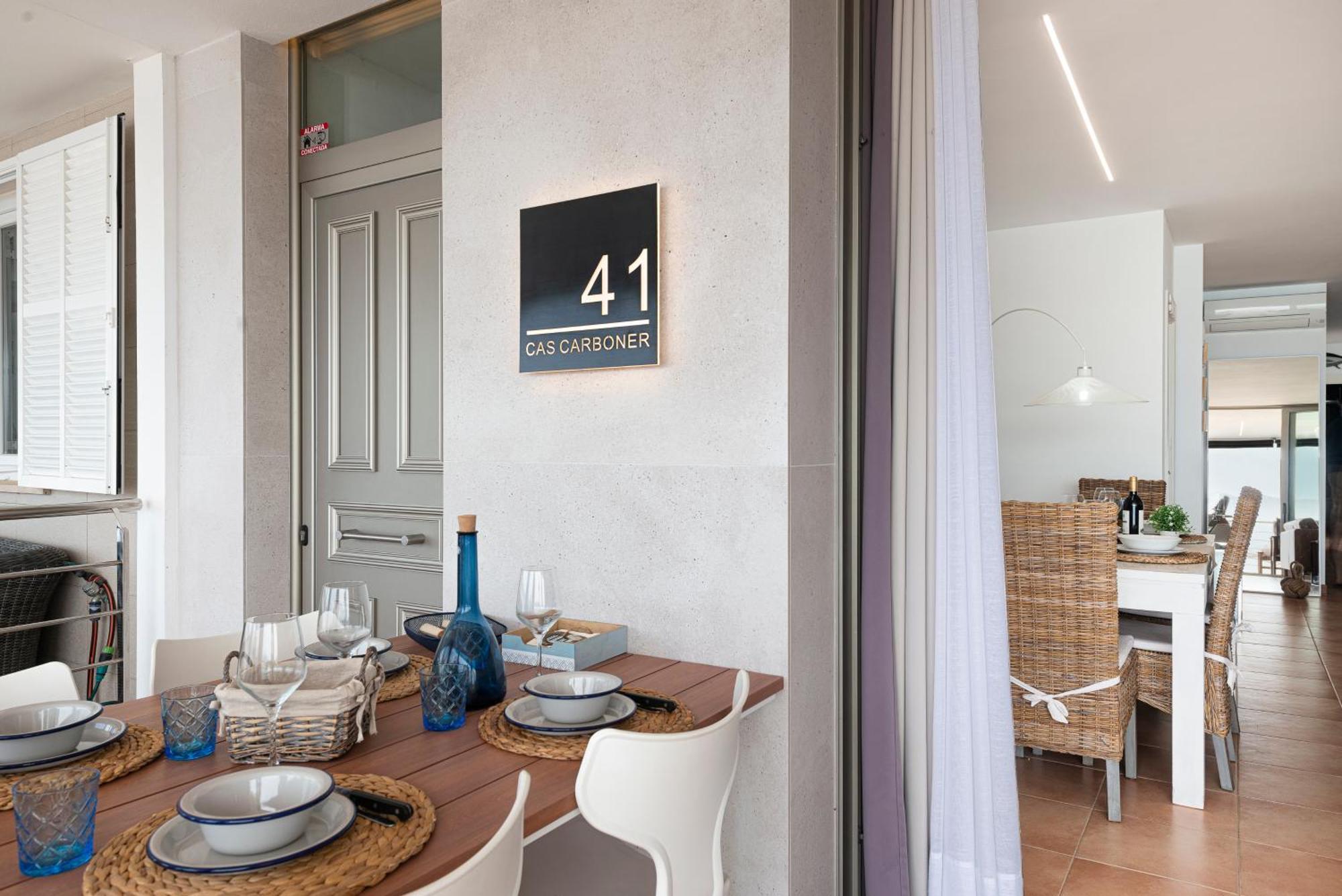 Cas Carbon3r-stunning Ground Floor In Front Of The Sea