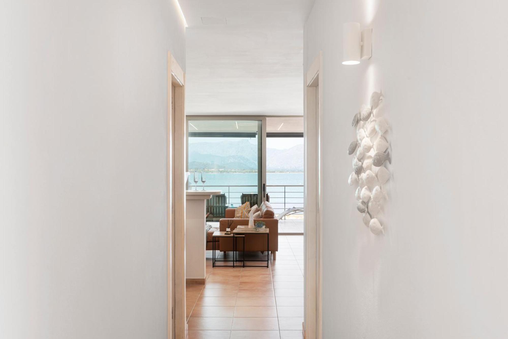 Apartment Cas Carbon3r-stunning Ground Floor In Front Of The Sea Alcúdia