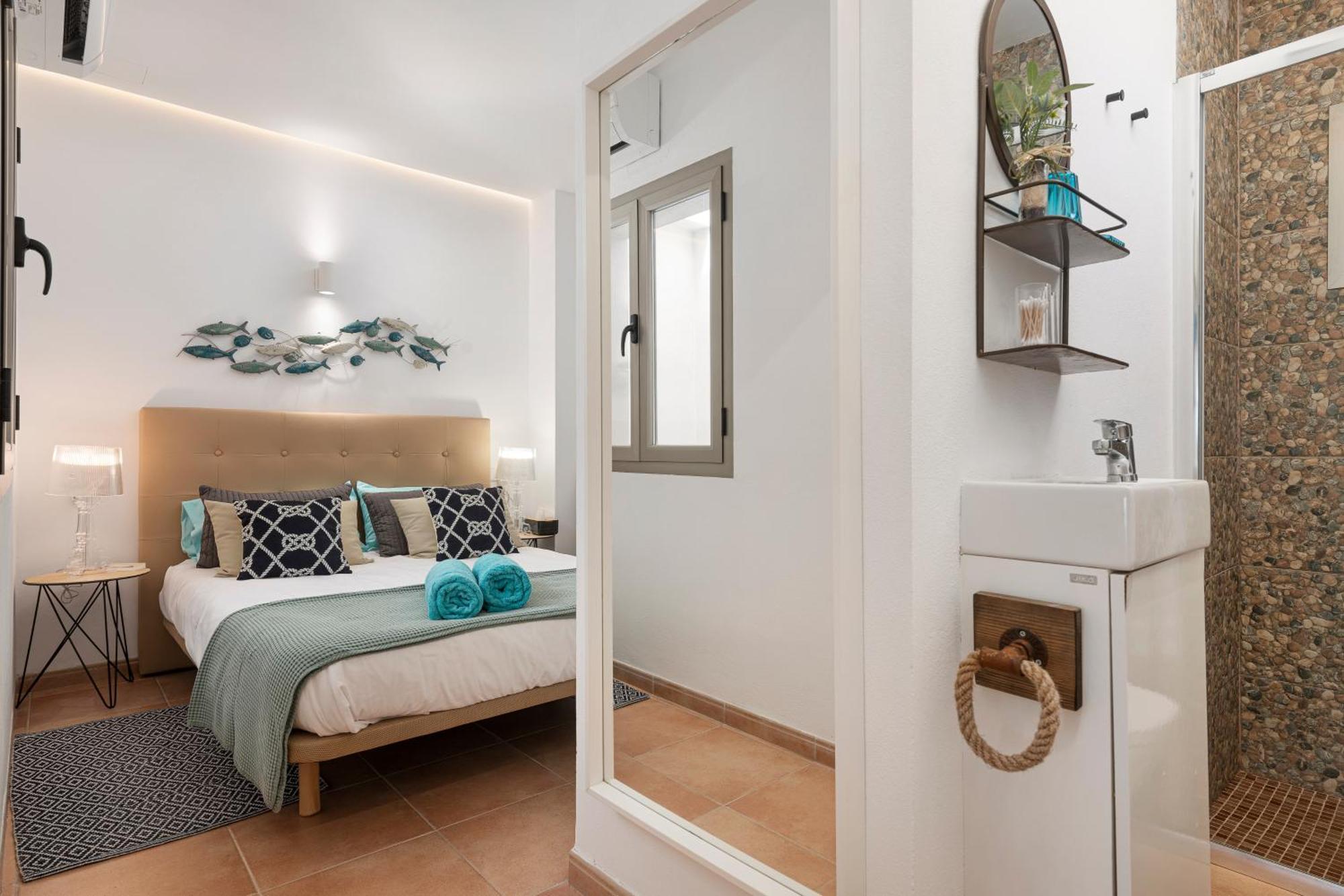 Cas Carbon3r-stunning Ground Floor In Front Of The Sea Apartment *