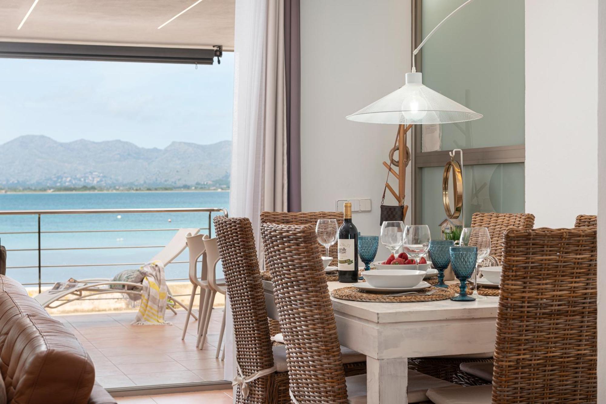 Cas Carbon3r-stunning Ground Floor In Front Of The Sea